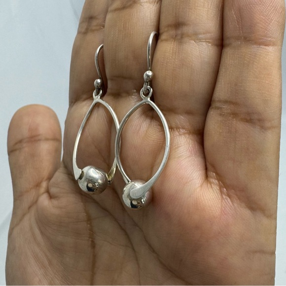 925 Silver Dangle Drop Moon Earrings Minimalist Modern Handmade in Mexico - Picture 5 of 8